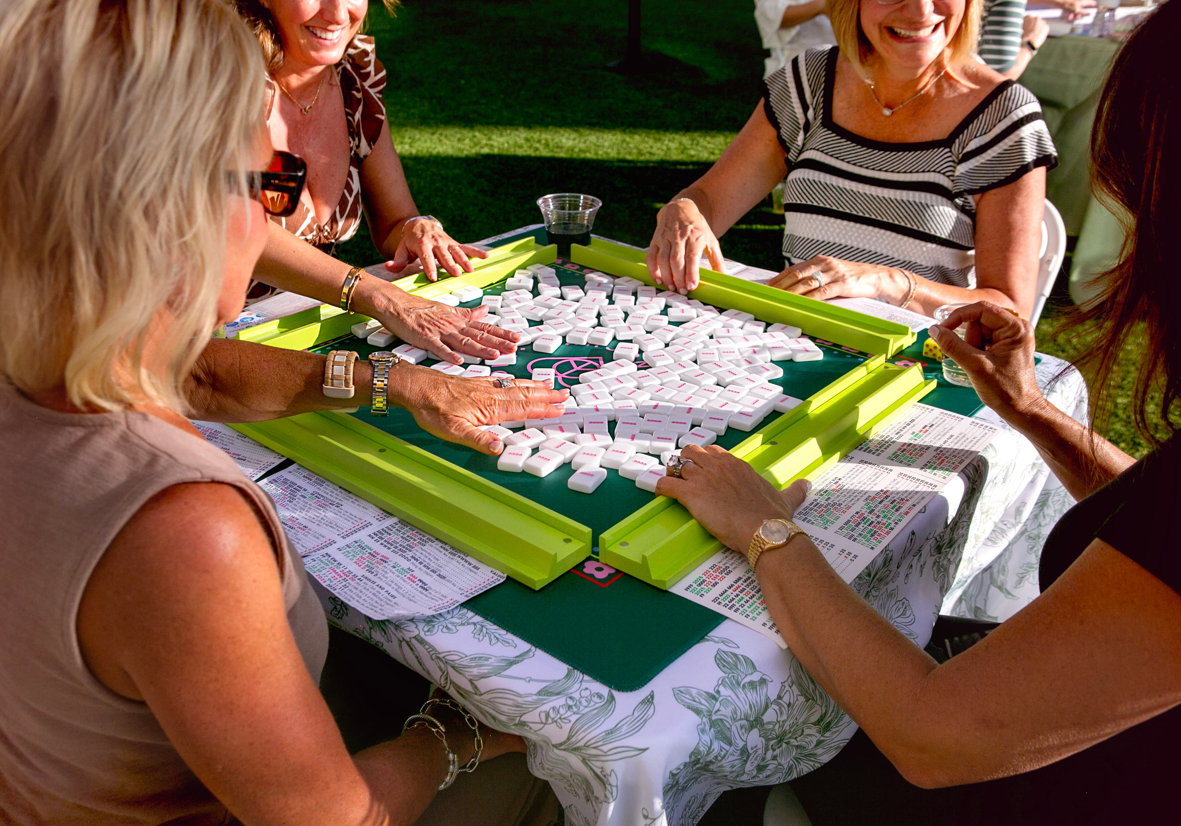 A private mahjong lesson in progress